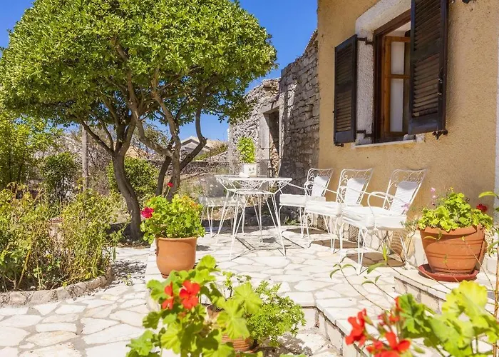 Aretousa Apartment